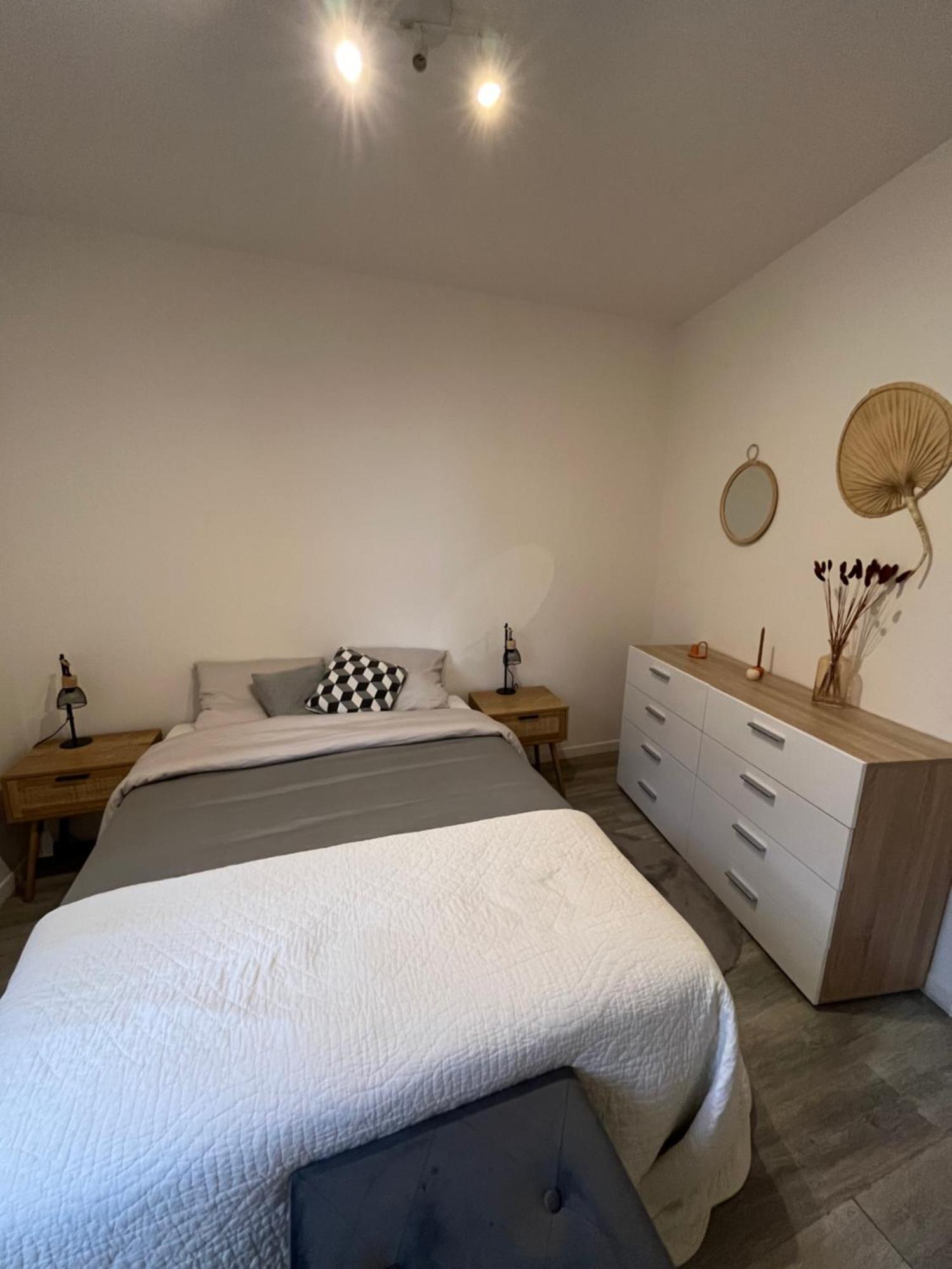 Ibiscus-Immoploc Apartment ดิเอป ภายนอก รูปภาพ